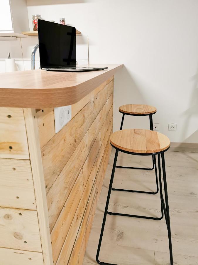 Appartement Ma Douce Charente - Superbe T3 Design Et Fonctionnel - Hyper Centre A Saintes Luaran gambar