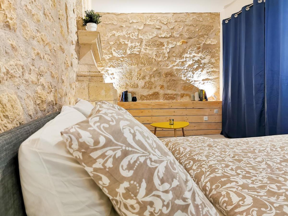 Appartement Ma Douce Charente - Superbe T3 Design Et Fonctionnel - Hyper Centre A Saintes Luaran gambar